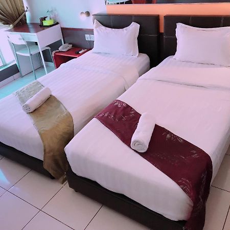 Langit Langi Hotel @ Klia/Klia2 Kampung Dengkil Εξωτερικό φωτογραφία
